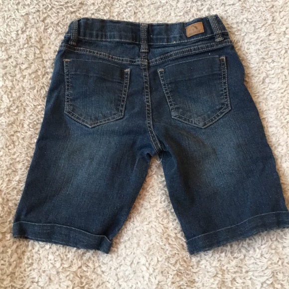 Bermuda Jean Shorts - Picture 3 of 4